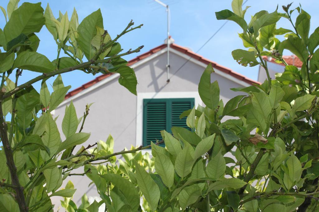Apartman Kristina, Studio I Soba Primošten Exterior foto