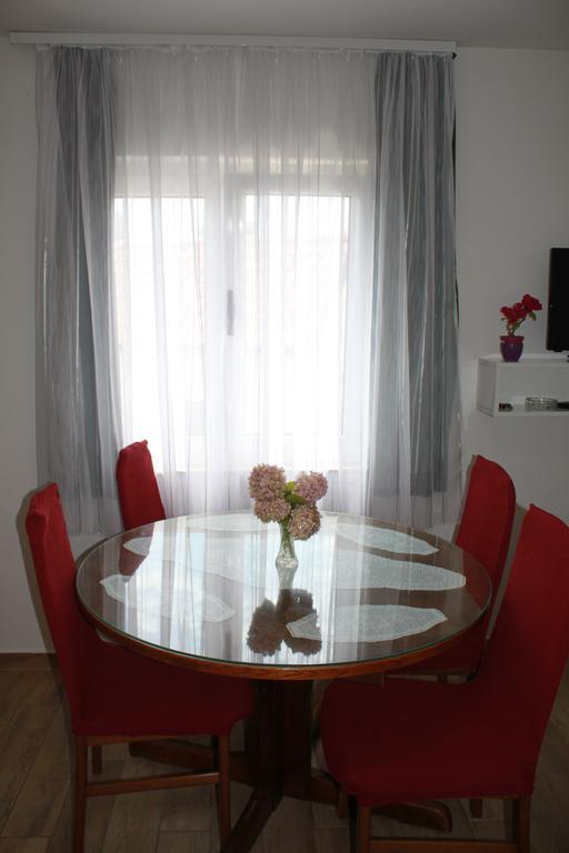 Apartman Kristina, Studio I Soba Primošten Exterior foto